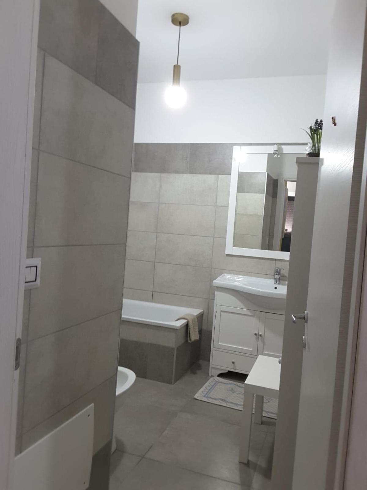 Lucrece Holiday Apartment Torino Exterior foto