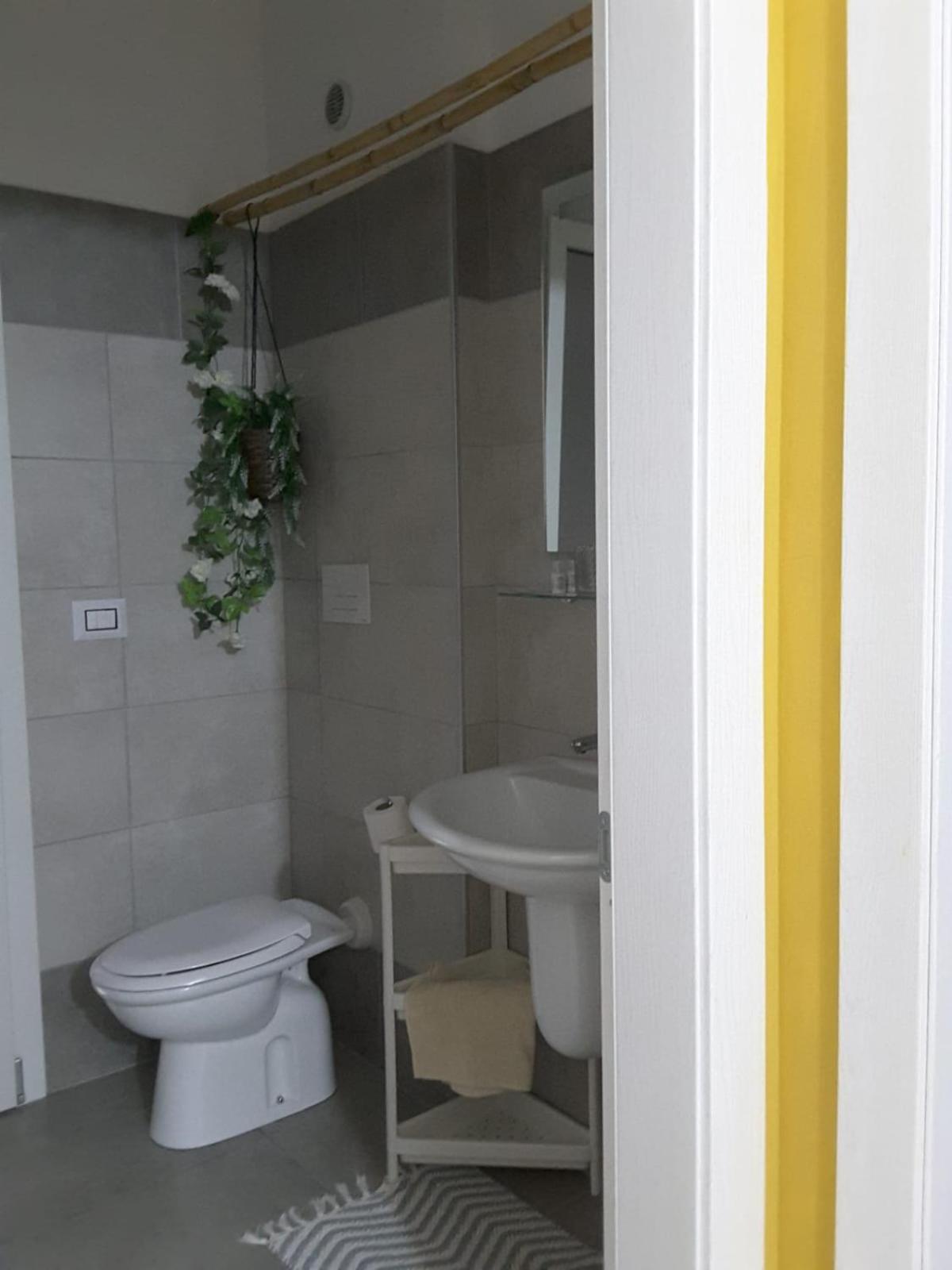 Lucrece Holiday Apartment Torino Exterior foto